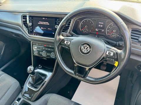 Volkswagen T-Roc 1.5 TSI EVO SE Euro 6 (s/s) 5dr 29