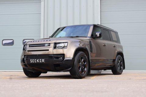 Land Rover Defender 110 D300 X-DYNAMIC HSE 7 SEATER  PRICE MATCH OFFER PREMIUM COLOUR  1