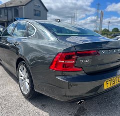 Volvo S90 2.0 T4 MOMENTUM PLUS AUTO 4