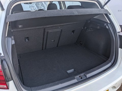 Volkswagen Golf SE NAVIGATION TDI BLUEMOTION TECHNOLOGY DSG 19