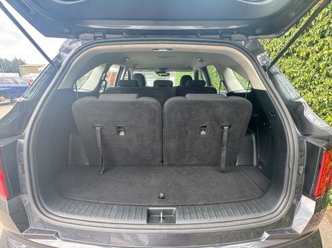 Kia Sorento 1.6 h T-GDi 2 SUV 5dr Petrol Hybrid Auto AWD Euro 6 (s/s) (226 bhp) 10