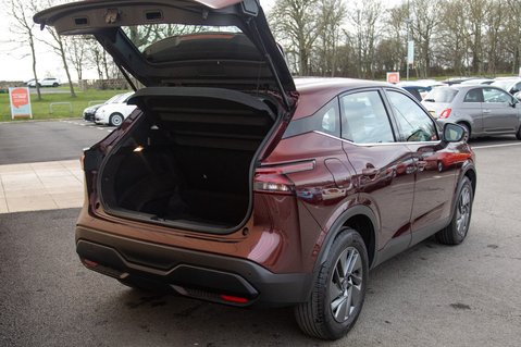 Nissan Qashqai DIG-T ACENTA PREMIUM MHEV 34