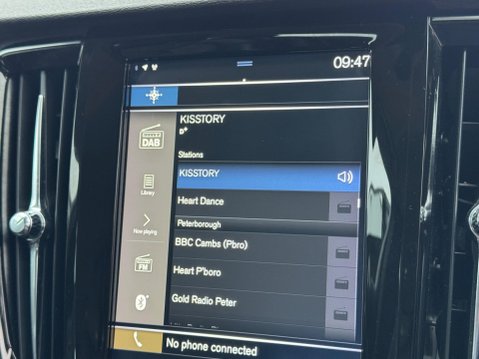 Volvo V90 2.0 D4 Momentum Auto Euro 6 (s/s) 5dr 17