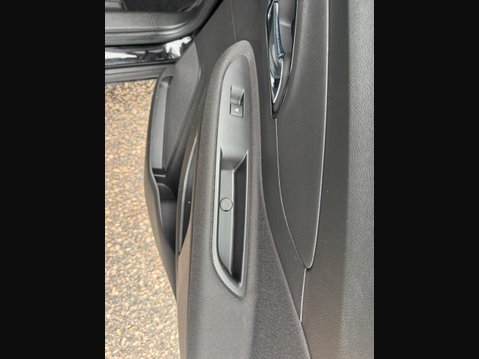 Vauxhall Mokka X 1.4i Turbo ecoTEC Active SUV 5dr Petrol Manual Euro 6 (s/s) (140 ps) 16