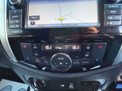 Nissan Navara 2.3 Navara N-Connecta dCi 4WD 5dr 75