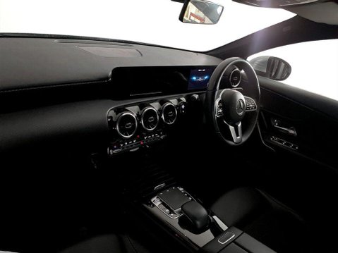 Mercedes-Benz A Class 1.5 A180d Sport Hatchback 5dr Diesel 7G-DCT Euro 6 (s/s) (116 ps) 14