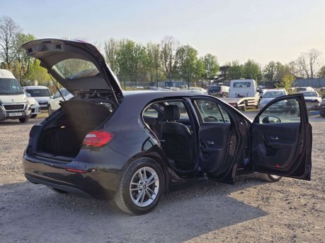 Mercedes-Benz A Class 1.5 A180d SE Hatchback 5dr Diesel 7G-DCT Euro 6 (s/s) (116 ps) 13