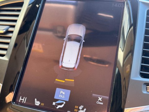 Volvo XC90 2.0 D5 Momentum Geartronic 4WD Euro 6 (s/s) 5dr 18