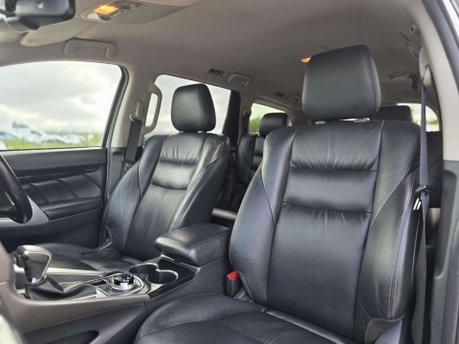 Mitsubishi Shogun Sport 2.4D 4 SUV 5dr Diesel Auto 4WD Euro 6 (181 ps) 37