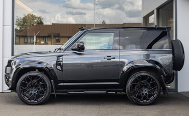 Land Rover Defender 90 V8 P525 3