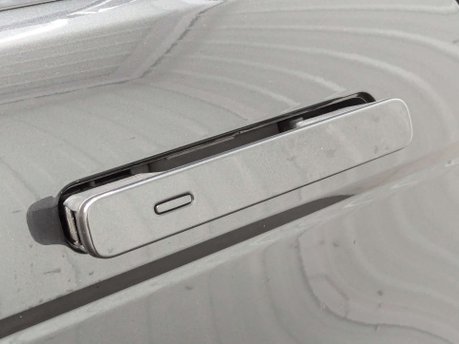 Land Rover Range Rover Evoque 2.0 Range Rover Evoque SE D Auto 4WD 5dr 17