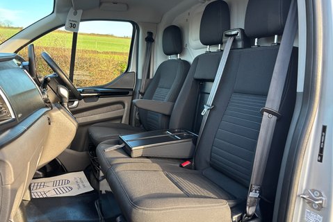 Ford Transit Custom 300 L2 H2 170 ps Limited Automatic - Workshop Van 3