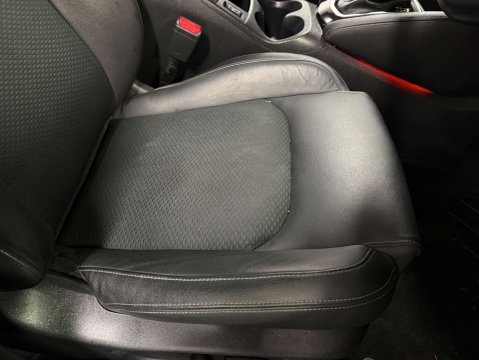 Nissan Qashqai 1.3 Qashqai Tekna DiG-T Semi-Auto 5dr 12