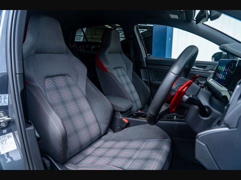 Volkswagen Golf 2.0 Golf GTi TSi Semi-Auto 5dr 10