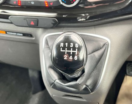 Ford Transit Custom 2.0 Transit Custom 300 Limited 52