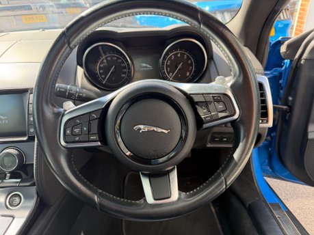 Jaguar F-Type 3.0 V6 R-DYNAMIC 380 26