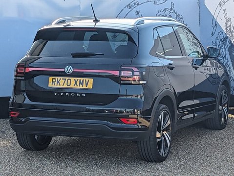Volkswagen T-Cross R-LINE TDI DSG 12