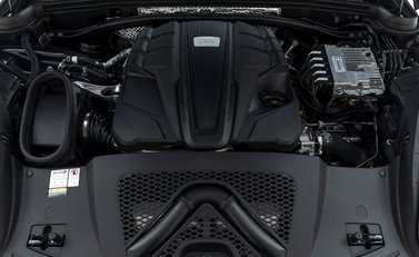Porsche Macan GTS 29