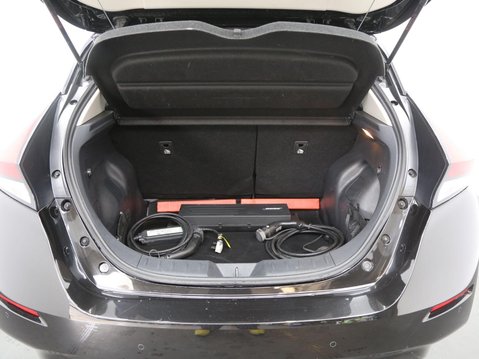 Nissan LEAF 40kWh Tekna Auto 5dr 24