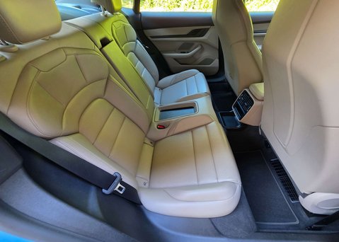 Porsche Taycan Taycan 4x2 4dr 19