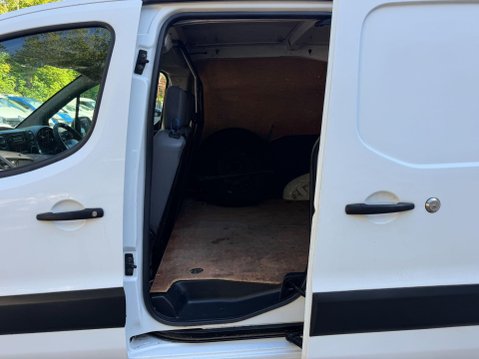 Citroen Berlingo 1.6 HDi 625 LX Panel Van 5dr Diesel Manual L1 (Euro 5) (133 g/km, 75 bhp) 33