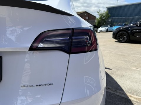 Tesla Model Y (Dual Motor) Long Range SUV 5dr Electric Auto 4WDE (384 bhp) 19