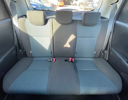 Toyota Yaris 1.3 Yaris TR VVT-i 5dr 40