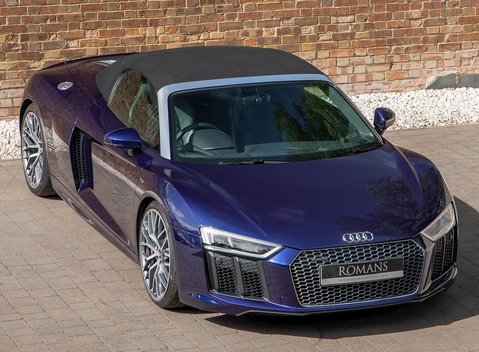Audi R8 V10 Spyder 9