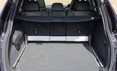 Porsche Cayenne Turbo S 13