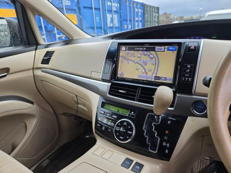 Toyota Estima Auto+Hybrid+LowMiles+8Seater 17