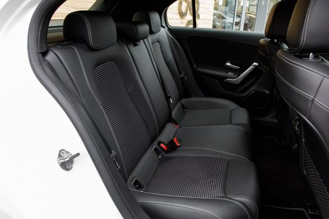 Mercedes-Benz A Class A 180 SPORT EXECUTIVE 37