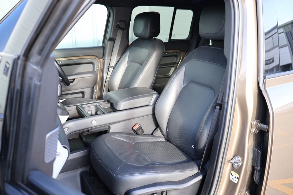 Land Rover Defender 110 D300 HARD TOP COMMERCIAL  X-DYNAMIC HSE GENUINE REAR SEATS  SEEKER STYLED 17