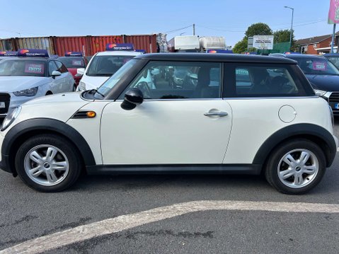 Mini Hatch 1.6 One 3dr 29