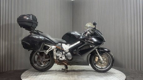 Honda VFR 2008 VTEC FULL LUGGAGE GOOD RUNNING PROJECT BIKE 800CC 1