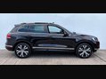 Volkswagen Touareg 3.0 Touareg V6 R-Line TDI BlueMotion Technology Auto 4WD 5dr 9