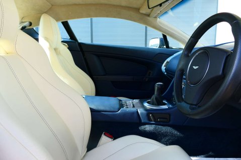 Aston Martin Vantage 4.3 Vantage V8 3dr 22