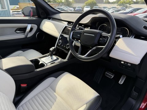 Land Rover Discovery Sport 1.5 P300e 12.2kWh R-Dynamic SE SUV 5dr Petrol Plug-in Hybrid Auto 4WD Euro 3