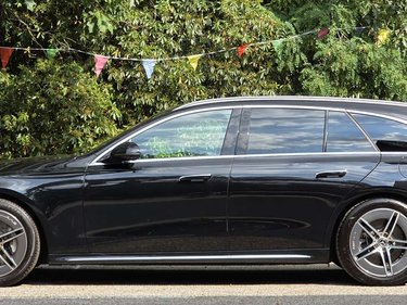 Mercedes-Benz E Class 2.0 E 300 AMG LINE Advanced E Auto 5dr 1