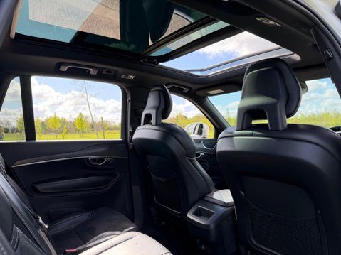 Volvo XC90 2.0 D5 PowerPulse R-Design Auto 4WD Euro 6 (s/s) 5dr 43