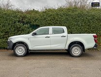 Isuzu D-Max Utility | 1.9 LT | AC | Camera | Double Cab 5
