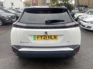 Peugeot e-2008 GT PREMIUM 8