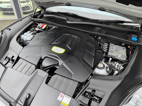 Porsche Cayenne V6 PLATINUM EDITION 46