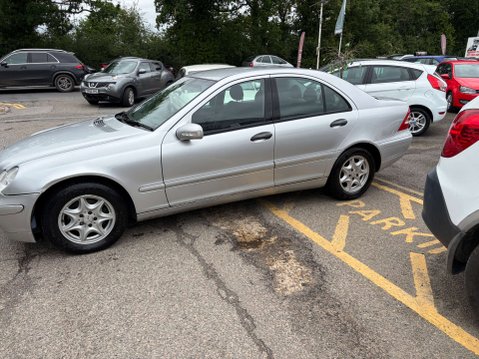Mercedes-Benz C Class 1.8 C180 Kompressor Classic SE Saloon 4dr Petrol Automatic (202 g/km, 143 b 7