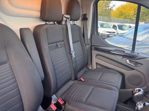 Ford Transit Custom 21