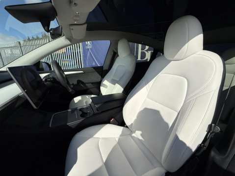 Tesla Model Y SUV 5dr Electric Auto RWD (346 ps) 28