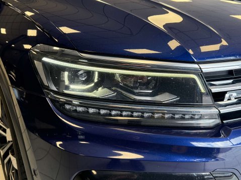 Volkswagen Tiguan 2.0 Tiguan R-Line TDI BlueMotion Technology 4Motion Semi-Auto 4WD 5dr 25