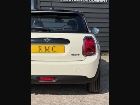 Mini Hatch 1.5 Cooper Hatchback 3dr Petrol Manual Euro 6 (s/s) (136 ps) 14