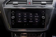 Volkswagen Tiguan R-LINE TECH TDI DSG 22