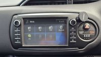 Toyota Yaris 1.5 VVT-h Design Hatchback 5dr Petrol Hybrid E-CVT Euro 6 (s/s) (100 ps) 32