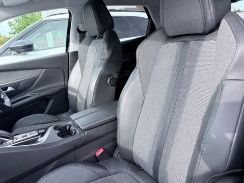 Peugeot 3008 1.5 BLUEHDI S/S ALLURE 10